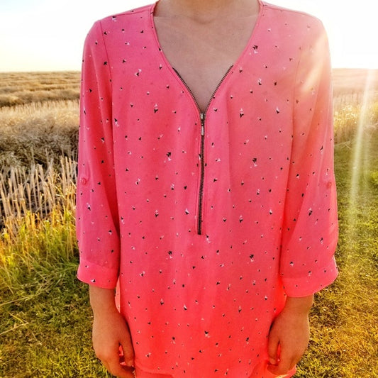 Beautiful Coral Blouse! Sweet Zipper ❤