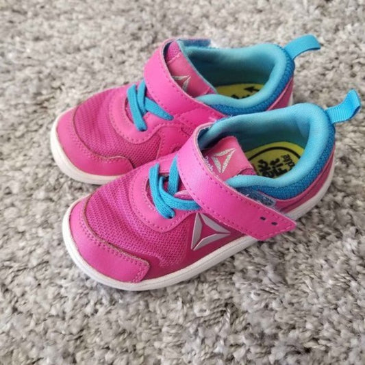 Reebok Sneaker Pink and Blue Toddler Sz 6