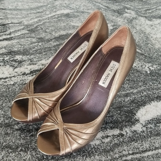 Steve Madden ❤ Bronze Metallic ❤ Heels ❤