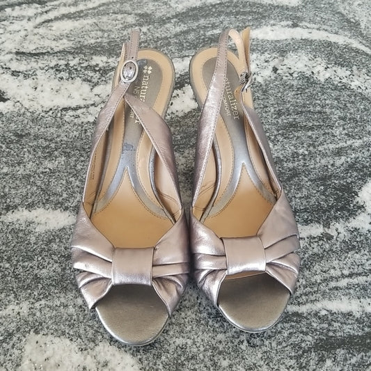 Naturalizer 9W Metallic Silver Comfort Heels