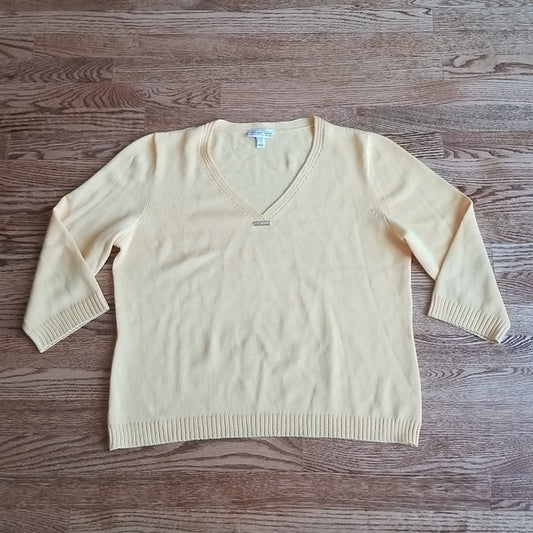 (L) St. John Sport Yellow 3/4 Sleeve Top ❤ Wool and Rayon Blend ❤