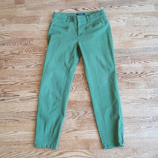 (6) Jones New York Green Denim Cropped Pants ❤ Signature ❤ Zipper Details