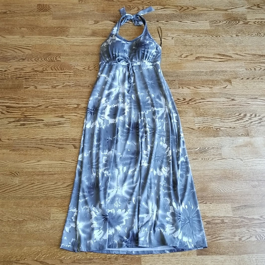 (M) Denver Hayes Grey and White Watercolor Floral Print Maxi Dress ❤ Summer