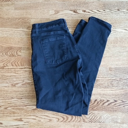 (10) L.L. Bean Black Denim Classic Fit Jeans ❤ Cool 😎