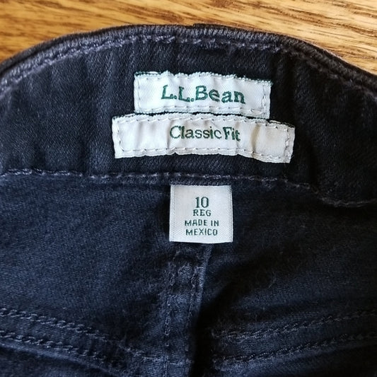 (10) L.L. Bean Black Denim Classic Fit Jeans ❤ Cool 😎