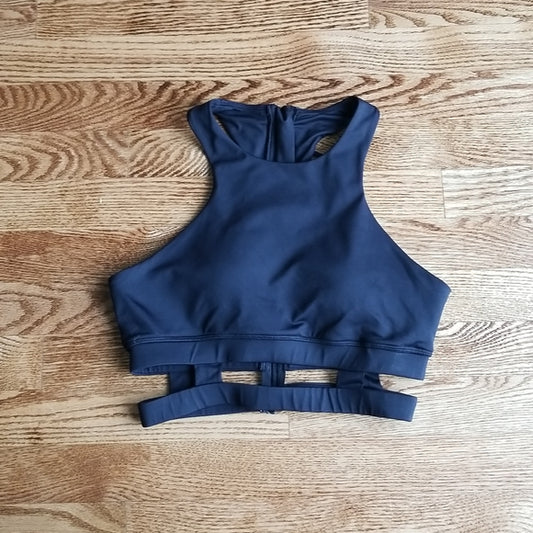 (M) Forever 21 Cute Halter Swimsuit Top ❤ Cutouts ❤ Athletic