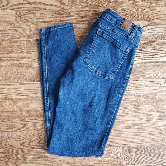 (30) RVCA Skinny Fit Denim Mid Rise Cropped Jeans ❤ Awesome ❤ Cotton Blend