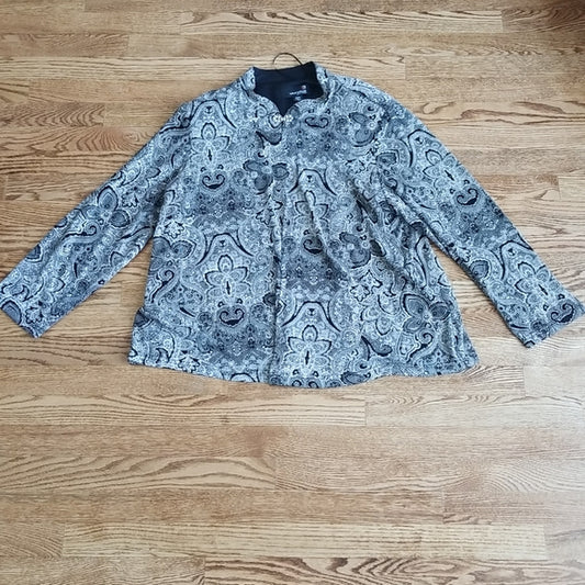 (20WP) Laura Petites Paisley Sparkle Lightweight Blazer with a Matching Top!