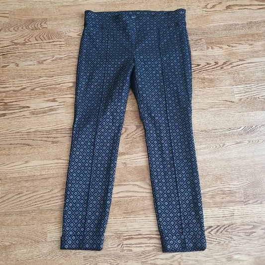 (12) Lord & Taylor Kelly Pull On Pant ❤ Silver Thread Detailing ❤ Viscose Blend