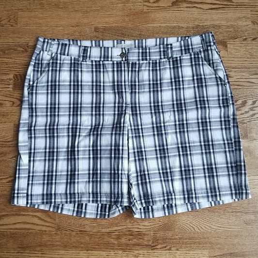 (22) NWT AE Sport Women's Plaid Print Cotton Blend Shorts