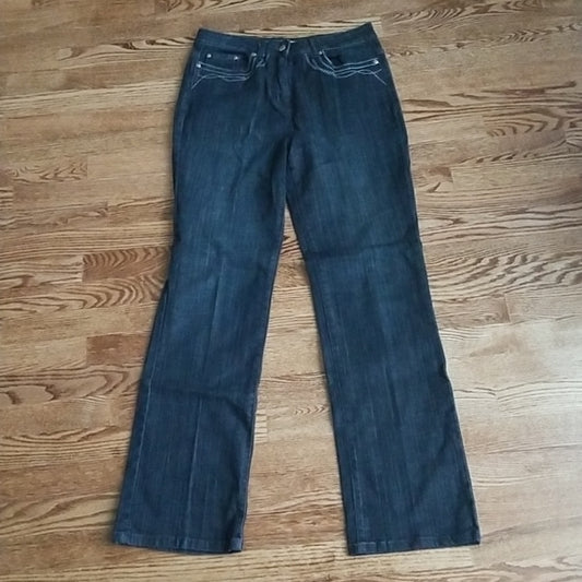 (8) Denver Hayes Classic Fit Denim Jeans