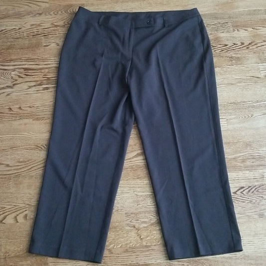 (22) NWOT Conrad C Stretch Petite Woman Rayon Blend Business Casual Pant