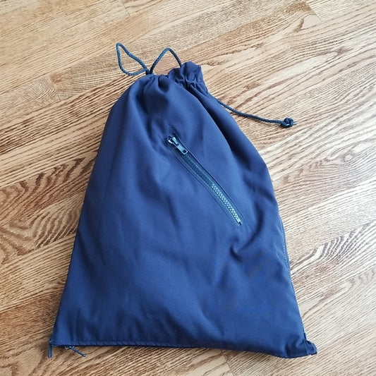 (M) Weekenders Women's Made in Canada Trench Coat Folds into Bag!