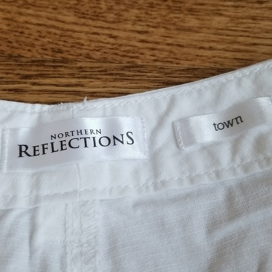 (18) Northern Reflections Town 100% Cotton Bright White Capris
