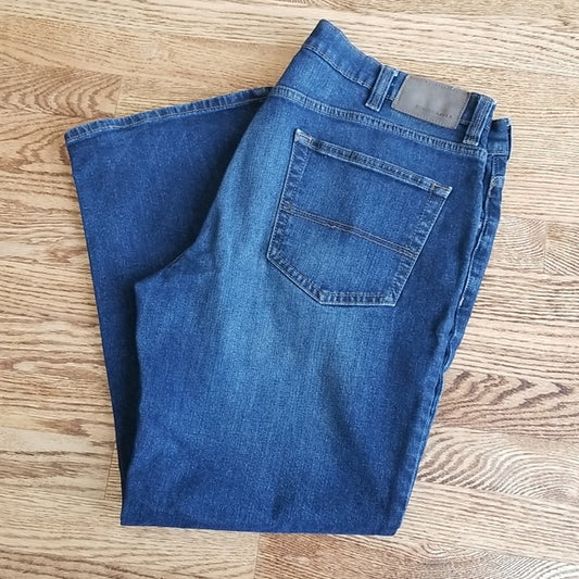 (38/28) Denver Hayes Medium Wash Cotton Blend Denim Jeans
