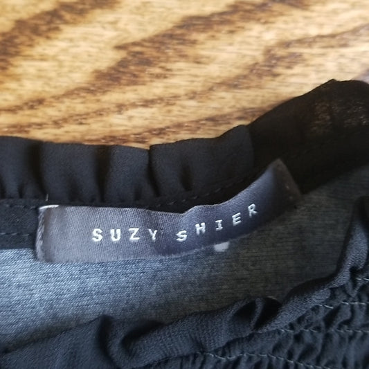 (M) Suzy Shier Polka Dot Print Ruffle Accented Long Sleeved Top