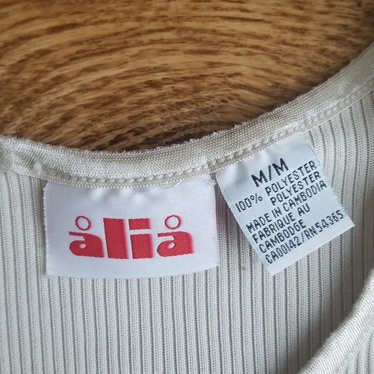 (M) Alia Neutral Comfortable Tank Top Perfect with Many Outfits
