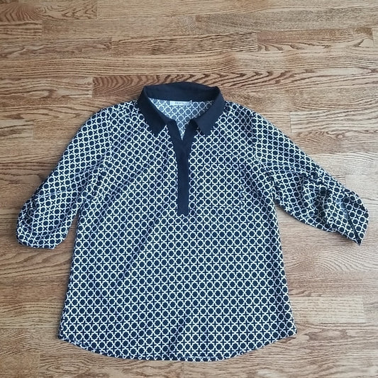 (8) Ricki's Geometric Patterned ½ Button Up ¾ Sleeve Blouse Business Casual