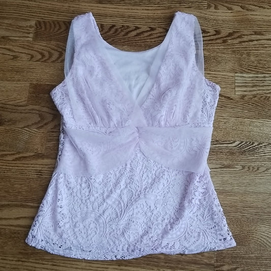 (S) Lace and Mesh Dainty Feminine Look V Neck Pastel Color Tank Top