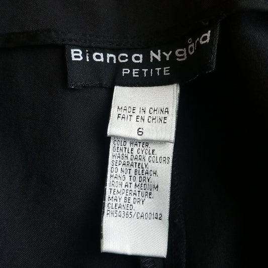 (6) Bianca Nygard Petite Classic Black Nylon Blend  Business Casual  Capris