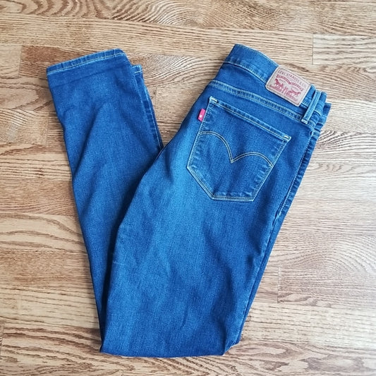 (29W/30L) Levi's Women's Skinny Fit Cotton Blend Denim Jeans Contemporary