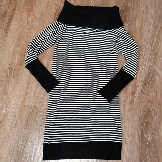 (S) BCBGMaxAzria Turtleneck Long Top/Sweater Dress Stripes Warm Loungewear