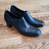 (7.5AAAA) Amalfi by Rangoni Made in Italy Classic Slip On Chunky Heel Business