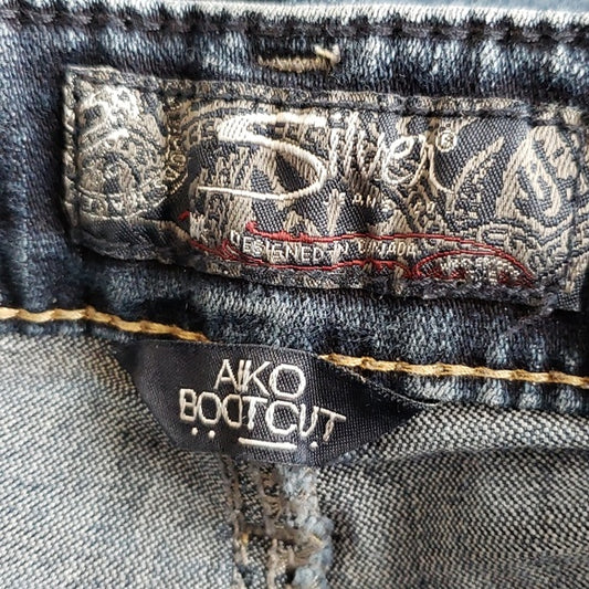 (29W/33L) Silver Jeans Co. AIKO Bootcut Jeans Denim Country Western Farmhouse