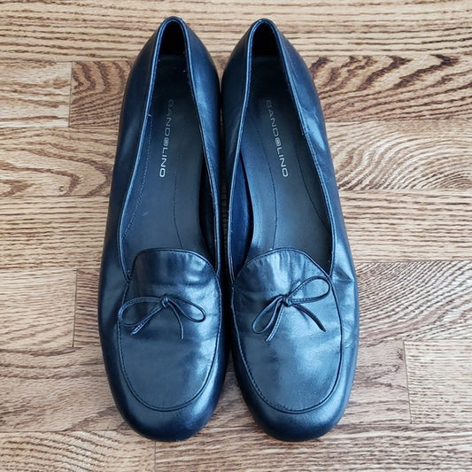 (10M) Bandolino Leather Upper Loafers Classic Minimalist Business Professional