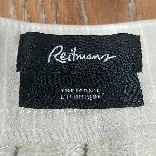 (12) Reitmans The Iconic Pinstripe Vacation Beach Lightweight Outdoor Shorts