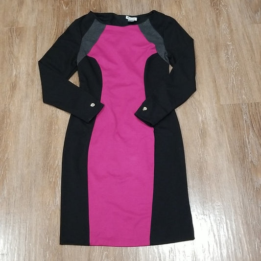 (8) Nygard Collection Comfortable Date Night Bodycon Fitted Color Block Midi
