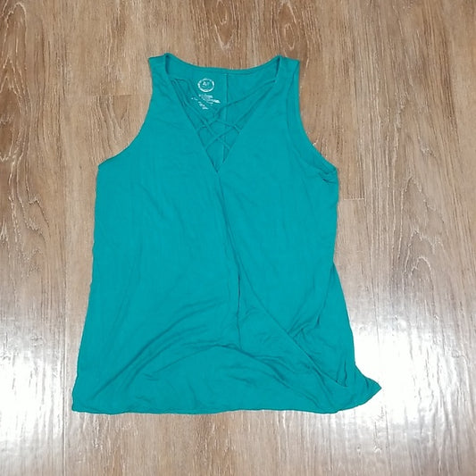 (L) 24/7 Maurices Athletic Resortwear Beach Sporty Vacation Cutout Oceanside