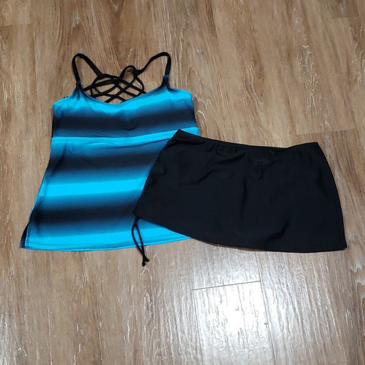 (L) Striped Two Piece Matching Tankini Swimsuit Skirt and Top Strappy Ruched