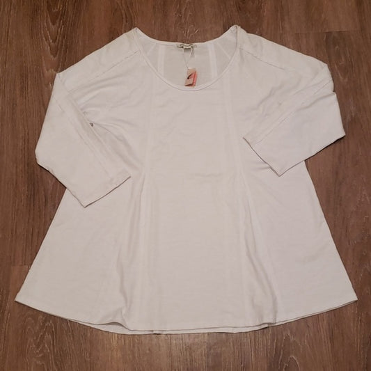 (L/XL) NWT Simply Noelle. Relaxed Fit Classic Cottagecore Casual Minimalist