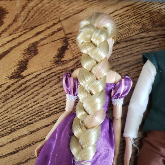 The Disney Store Tangled Princess Rapunzel and Flynn Ryder Complete 2 Piece